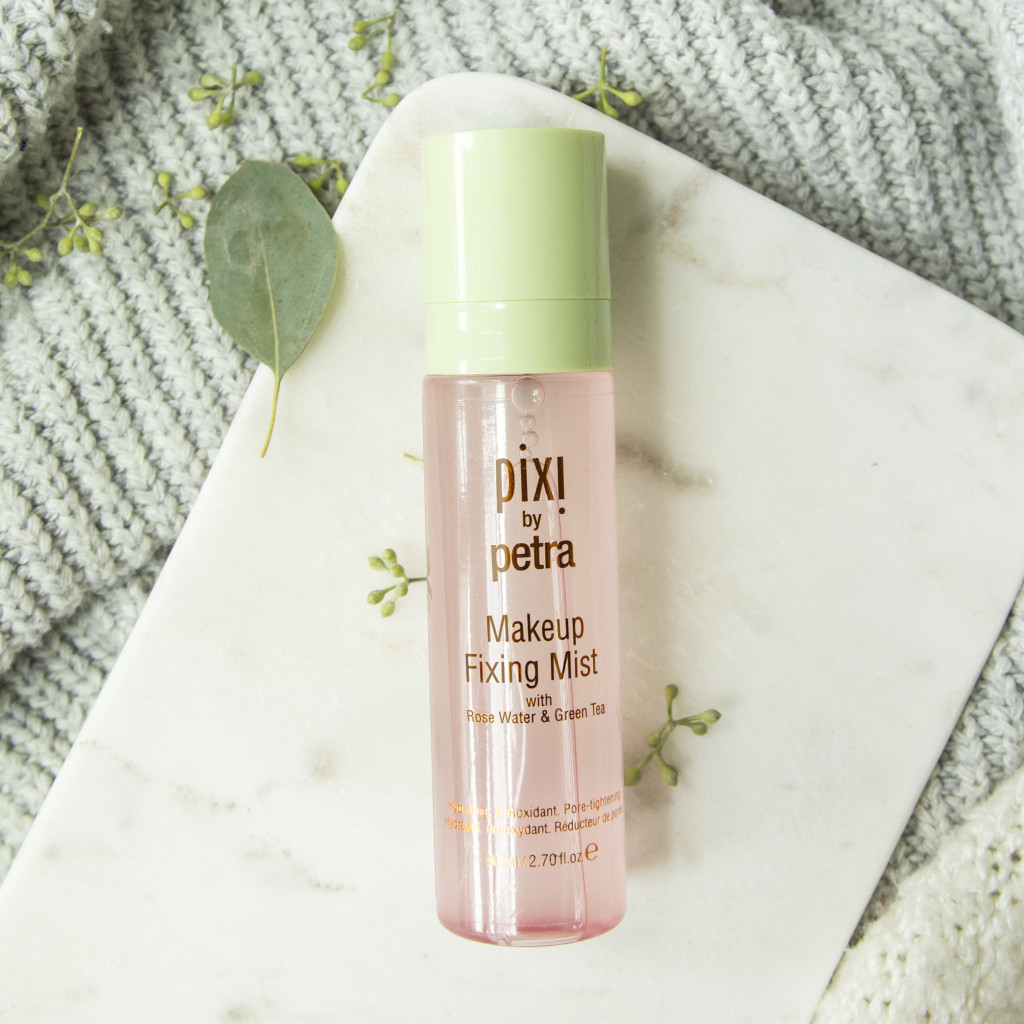 Pixi ,Pixi by Petra,Make up Fixing  Mist  With Rose Water & Green Tea 80ml. ,สเปรย์บล็อคเมคอัพ,Pixi Make up Fixing  Mist  With Rose Water & Green Tea 80ml.,สเปรย์น้ำแร่,Pixi spray