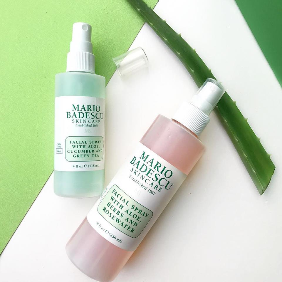 Mario Badescu, Mario Badescu Facial Spray With Aloe Cucumber And Green Tea, Mario Badescu Facial Spray With Aloe Cucumber And Green Tea รีวิว, Mario Badescu Facial Spray With Aloe Cucumber And Green Tea ราคา, รีวิวสเปรย์น้ำแร่ Mario Badescu, Mario Badescu Facial Spray With Aloe Cucumber And Green Tea 118 ml. สเปรย์น้ำแร่สารสกัดจากว่านหางจระเข้ แตงกวา และชาเขียว มอบความชุ่มชื้นและสดชื่นสำหรับผิวที่ขาดน้ำ