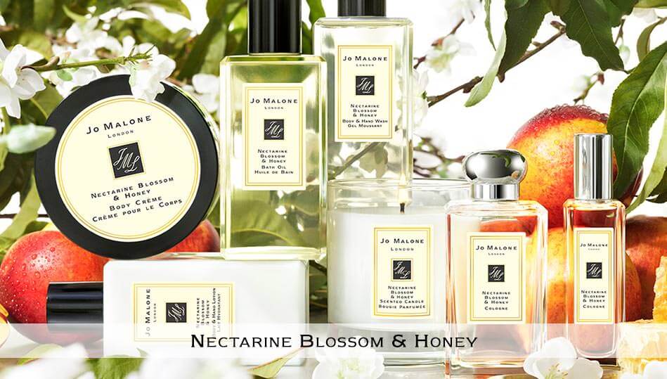 Jo Malone Nectarine Blossom & Honey Cologne 30 ml หอมหวานกลิ่นพีชแบบไม่เลี่ยนให้คุณรู้สึกสดชื่นหอมละมุนทุกครั้งที่ได้กลิ่น  กลิ่นหอมของ nectarine ผลสุกใหม่ ร่วมด้วย peach และ cassis ที่แข่งขันกันเย้ายวน ชวนให้ลิ้มลอง คลอเคล้ามากับดอกไม้แห่งฤดูกาล ผสานรับกับโน๊ตที่งดงาม กลิ่นหอมของน้ำผึ้งจากดอก acacia หวานฉ่ำ ล้ำรส และสนุกสนาน