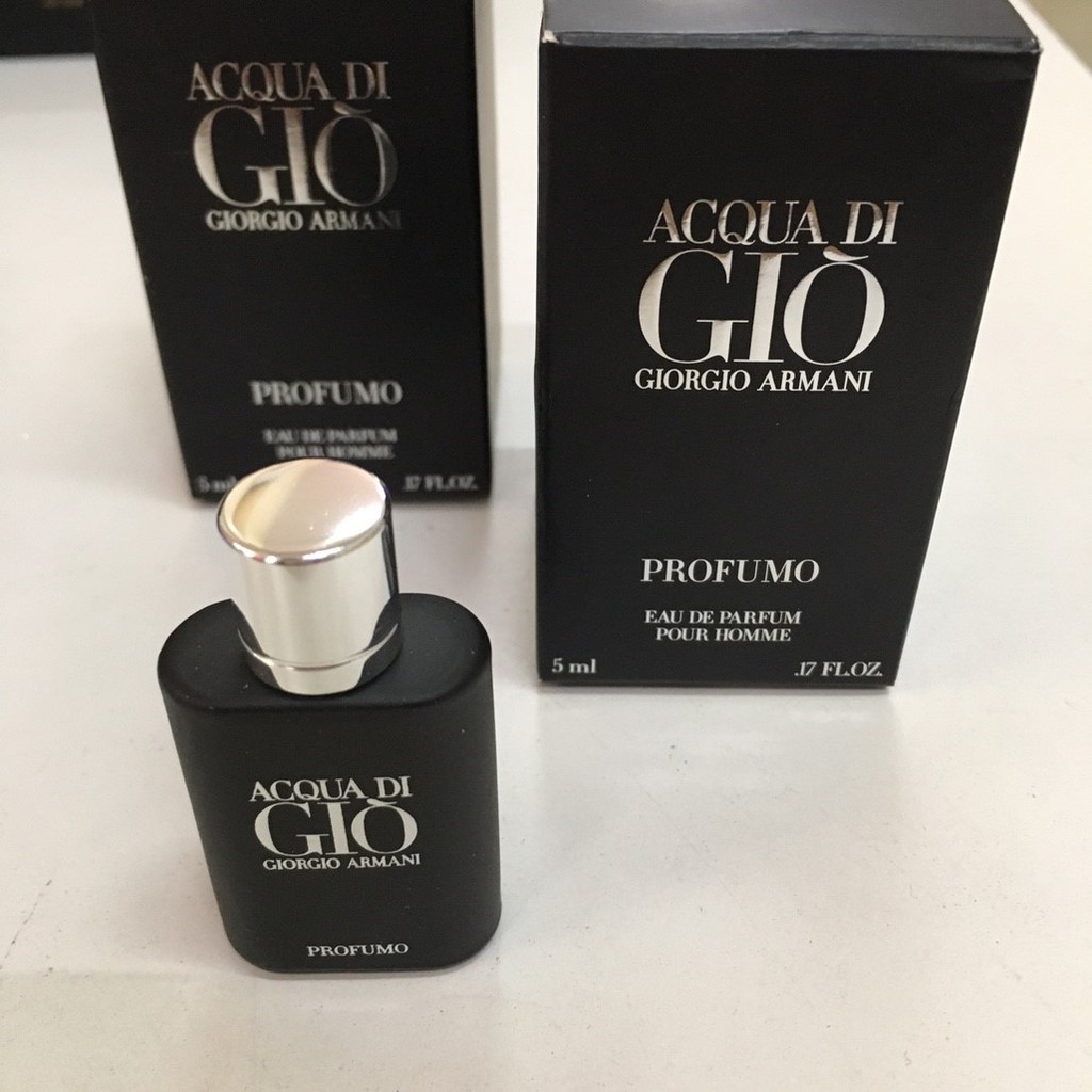 Giorgio Armani Acqua Di Gio PROFUMO Parfum EDP 5ml น้ำหอมผู้ชายที่ได้รับแรงบันดาลใจ จากเกาะภูเขาไฟ กลิ่นหอมระหว่างความเข้มข้นหนักแน่นของภูเขาไฟกับความสดชื่นจากทะเลที่ลุ่มลึก